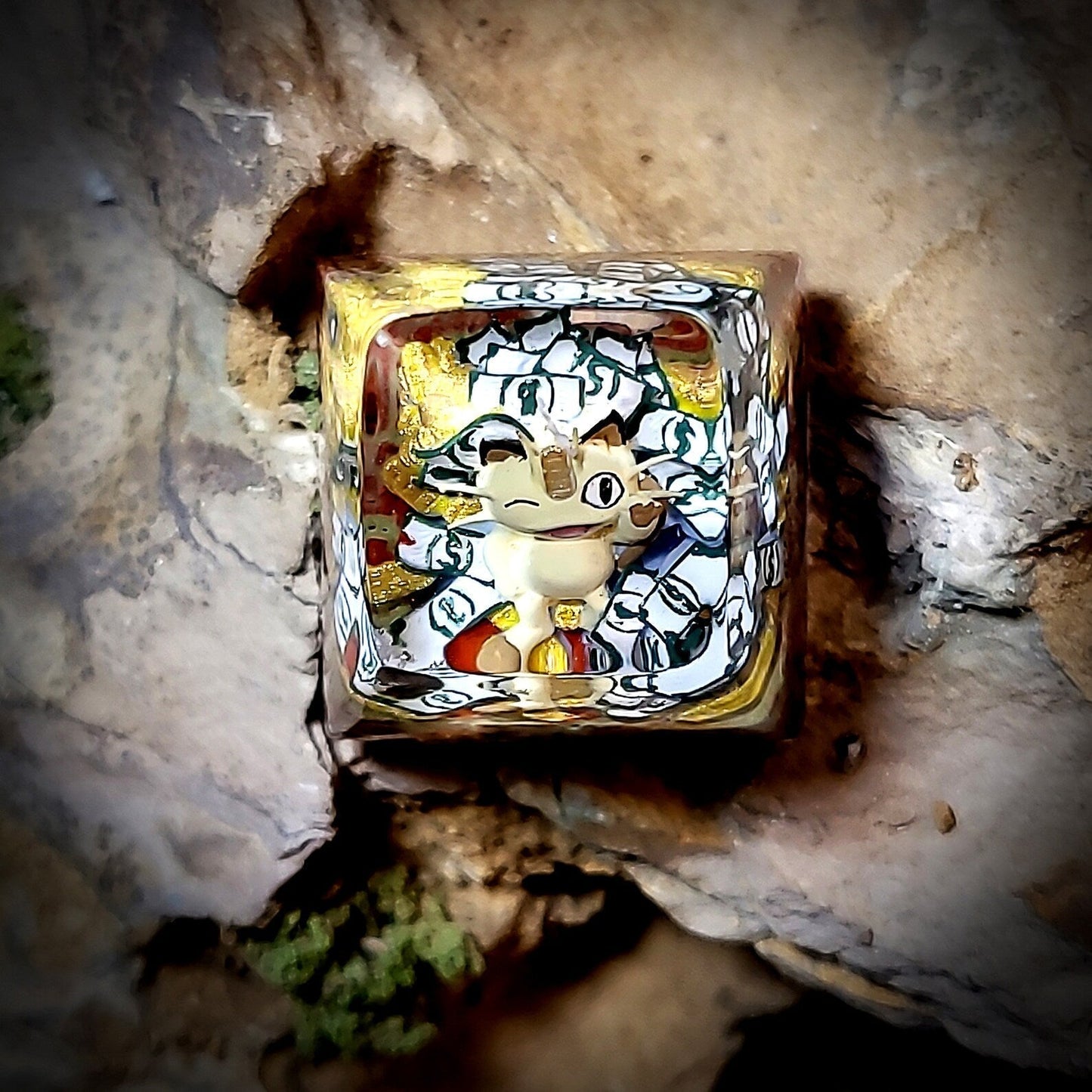 Pokemon Meowth Artisan Keycaps