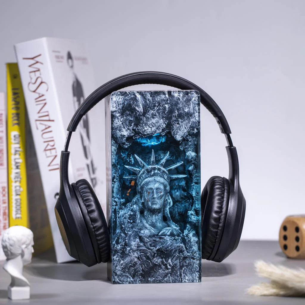 Statue of Liberty Epoxy Resin Lamp, Night Light - ArtFIGU
