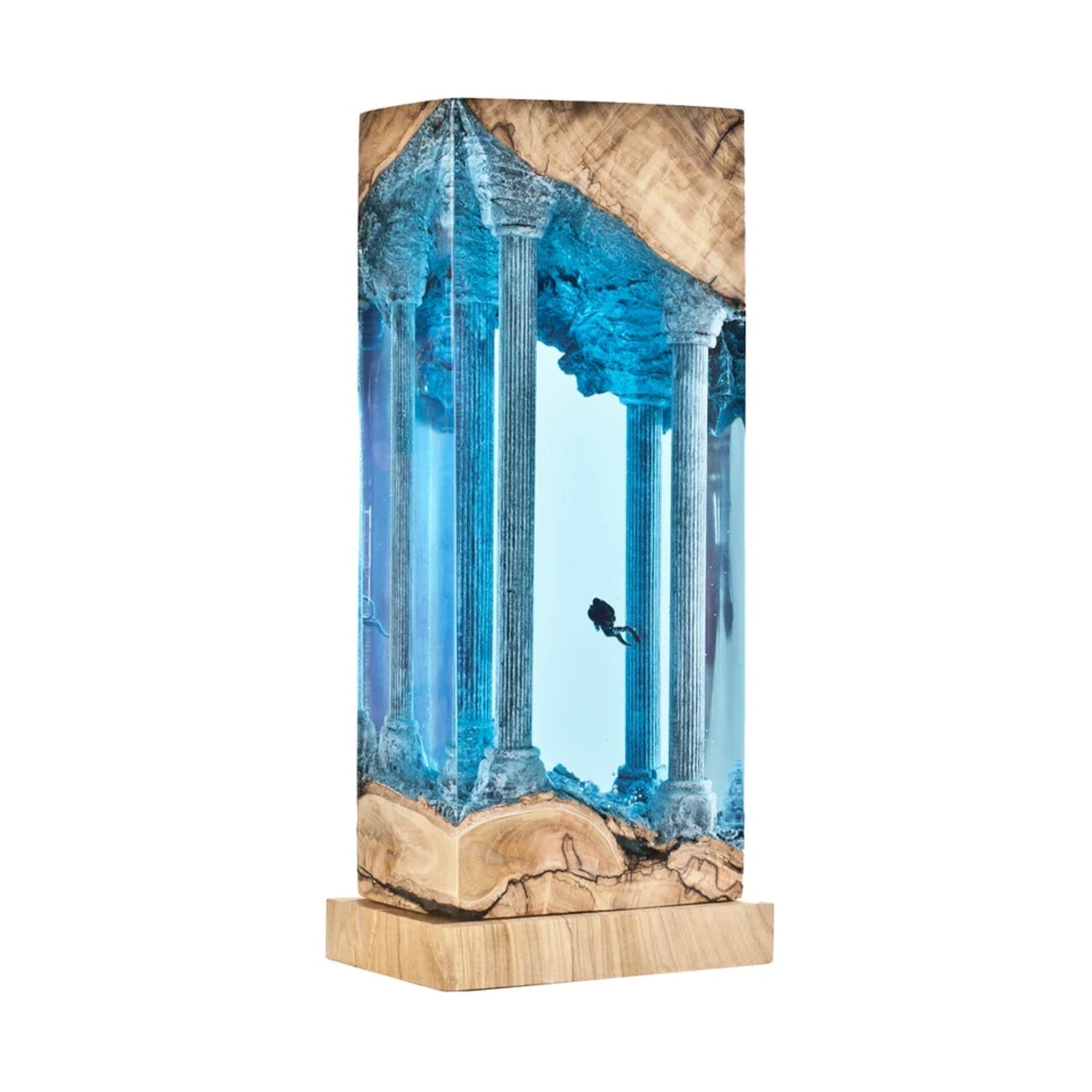 Divers Explore Ancient Ruins Undersea - High Quality Epoxy Resin Lamp - ArtFIGU