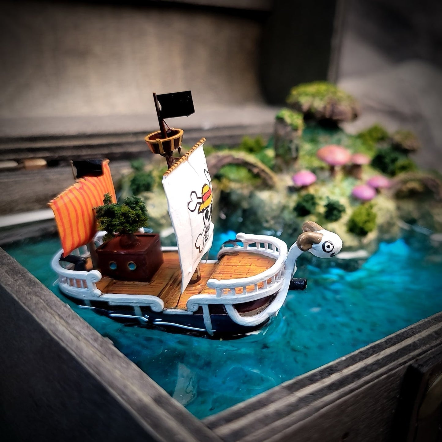 One Piece Sunny Pirates Going Merry Treasure Mistery Box Gift