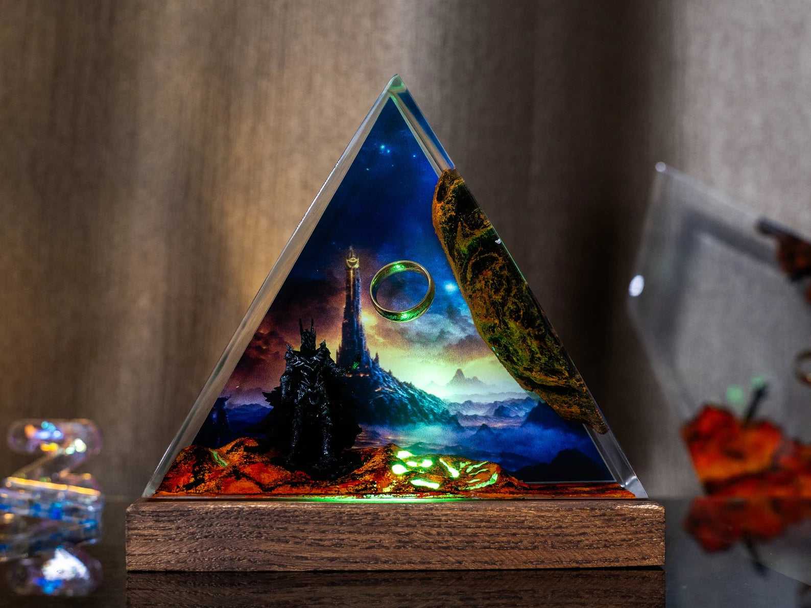 LOTR Lord Of Rings The One Ring Sauron Dark Lord Castle Epoxy Resin Lamp - ArtFIGU