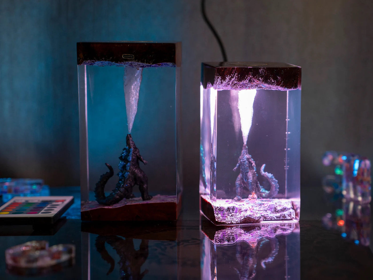 Godzilla King Of The Monsters Epoxy Resin Lamp - ArtFIGU