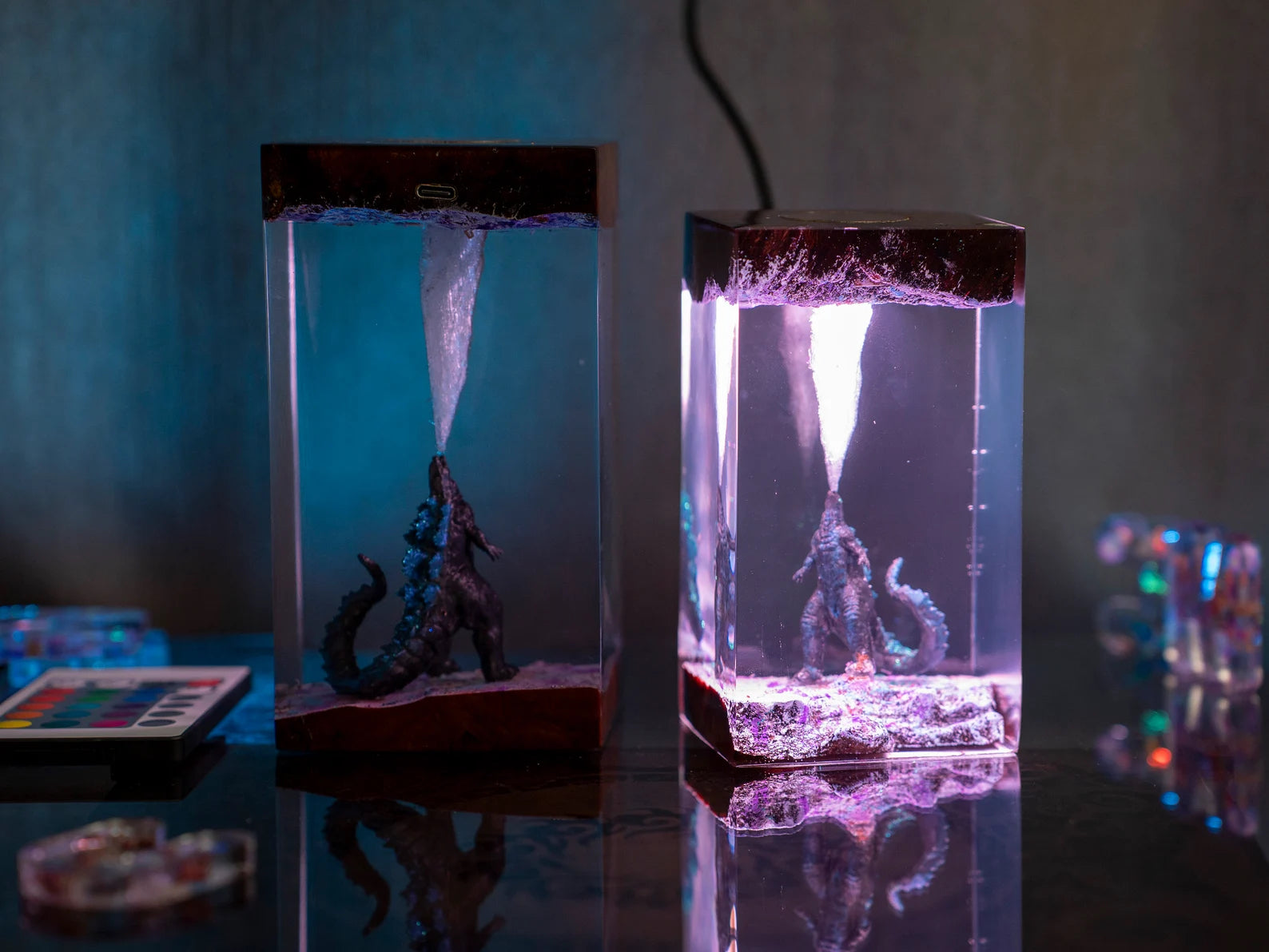 Godzilla King Of The Monsters Epoxy Resin Lamp - ArtFIGU
