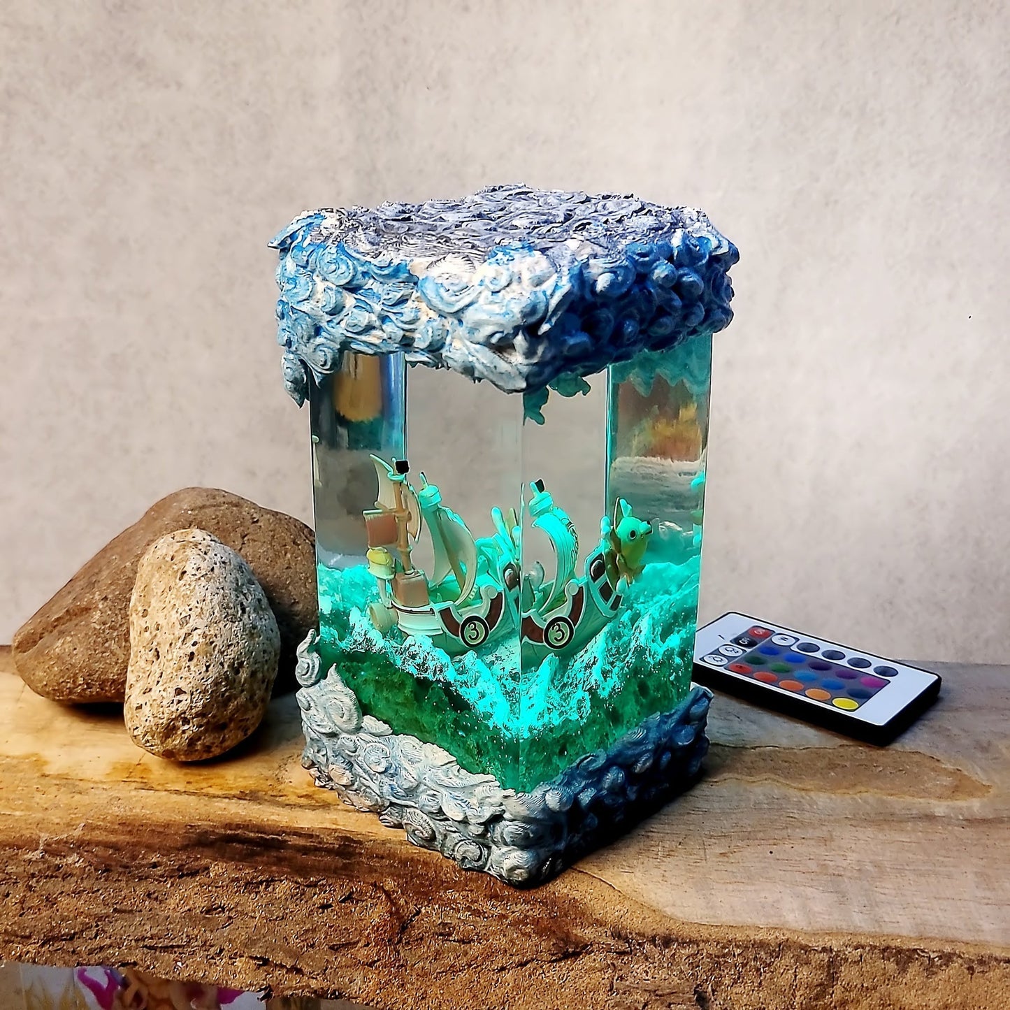 Sunny Pirates One Piece Diorama Epoxy Resin Lamp - ArtFIGU