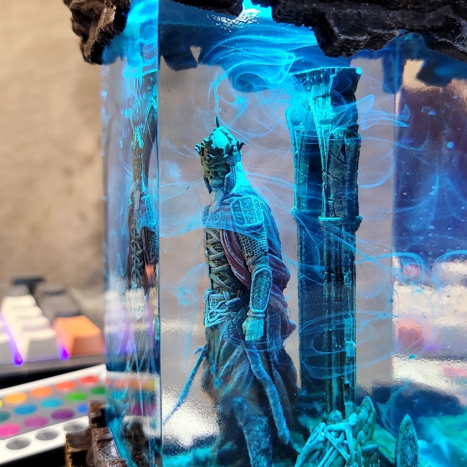 LOTR Lord Of Rings King of the Dead Rioc Diorama Epoxy Resin Lamp - ArtFIGU