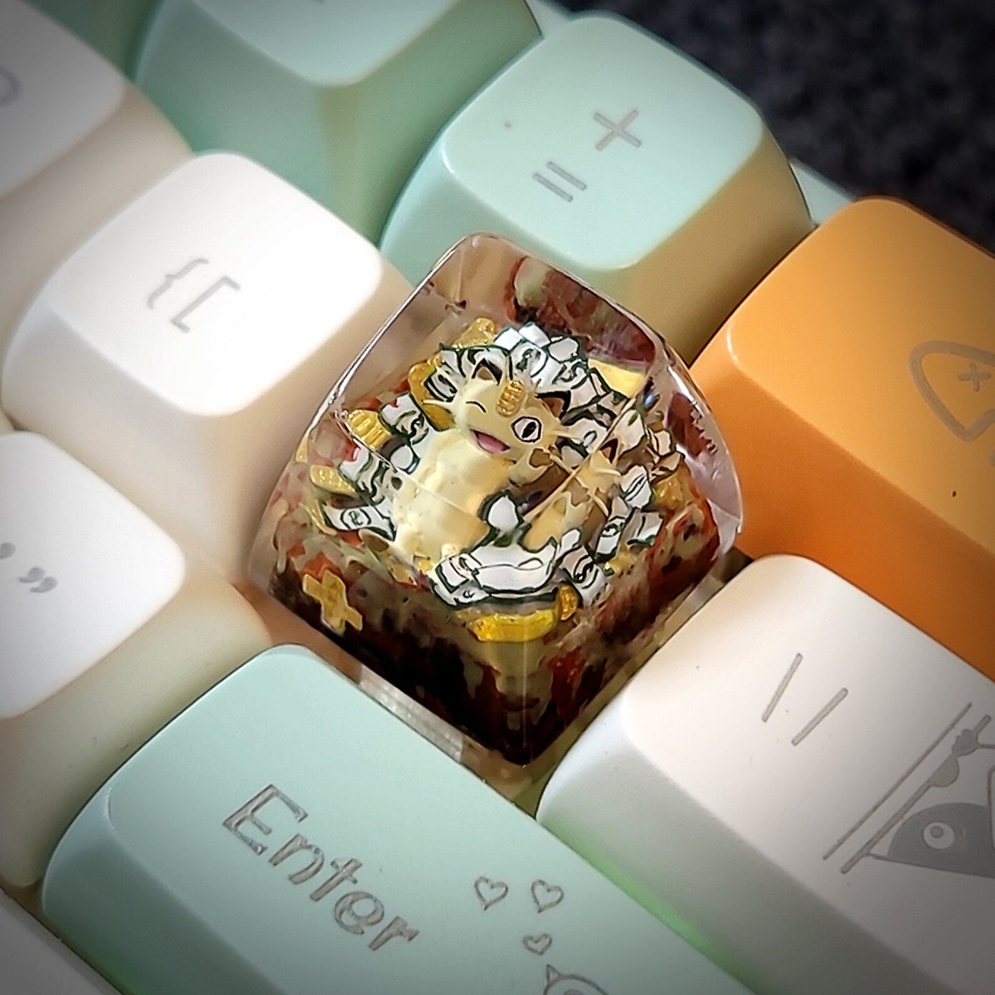 Pokemon Meowth Artisan Keycaps