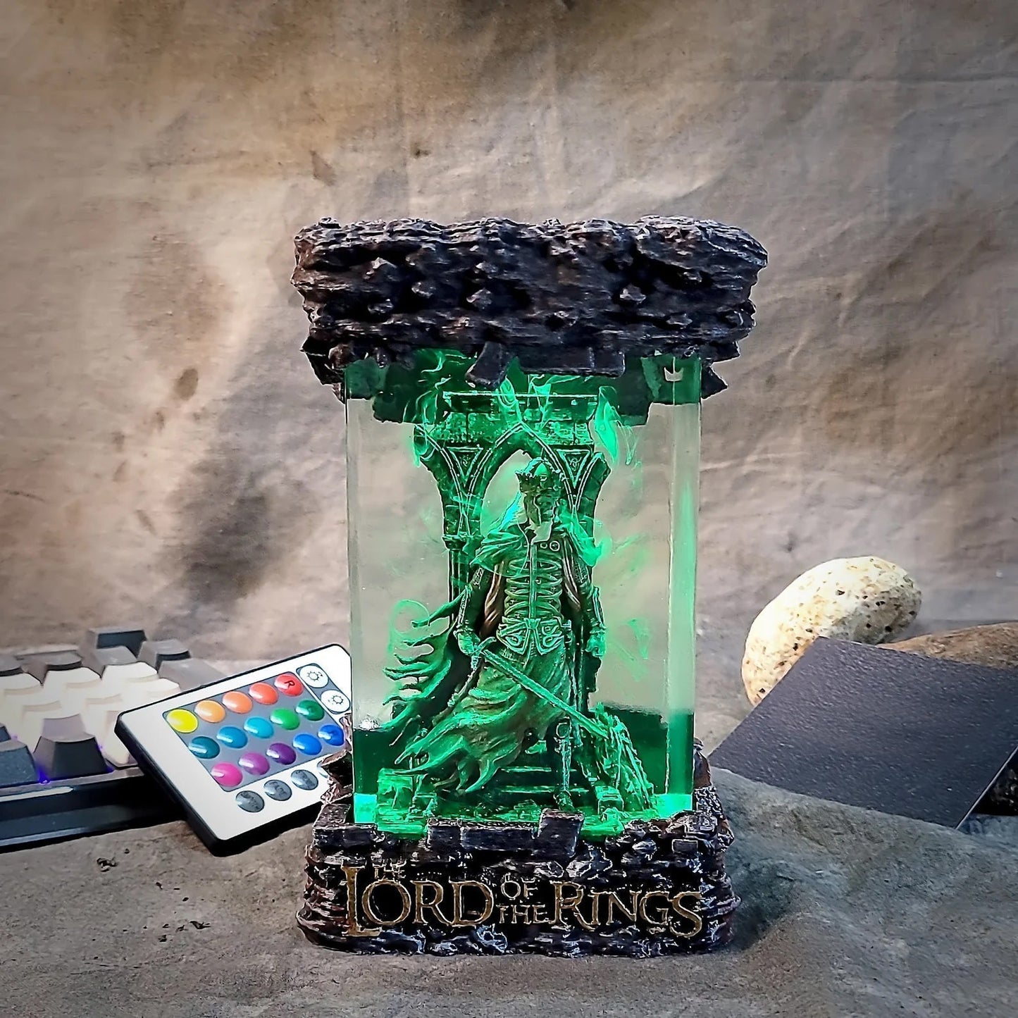 LOTR Lord Of Rings King of the Dead Rioc Diorama Epoxy Resin Lamp - ArtFIGU