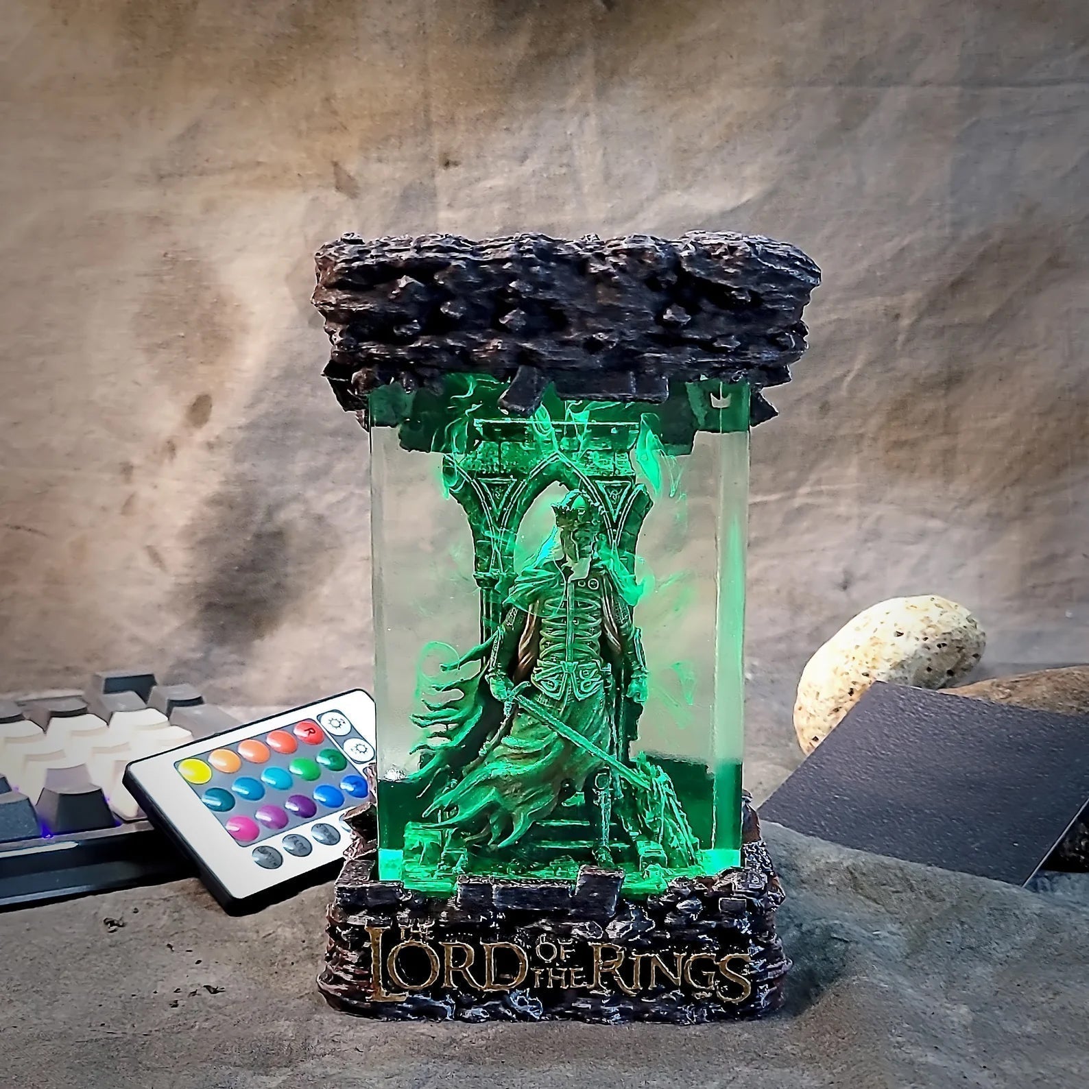LOTR Lord Of Rings King of the Dead Rioc Diorama Epoxy Resin Lamp - ArtFIGU