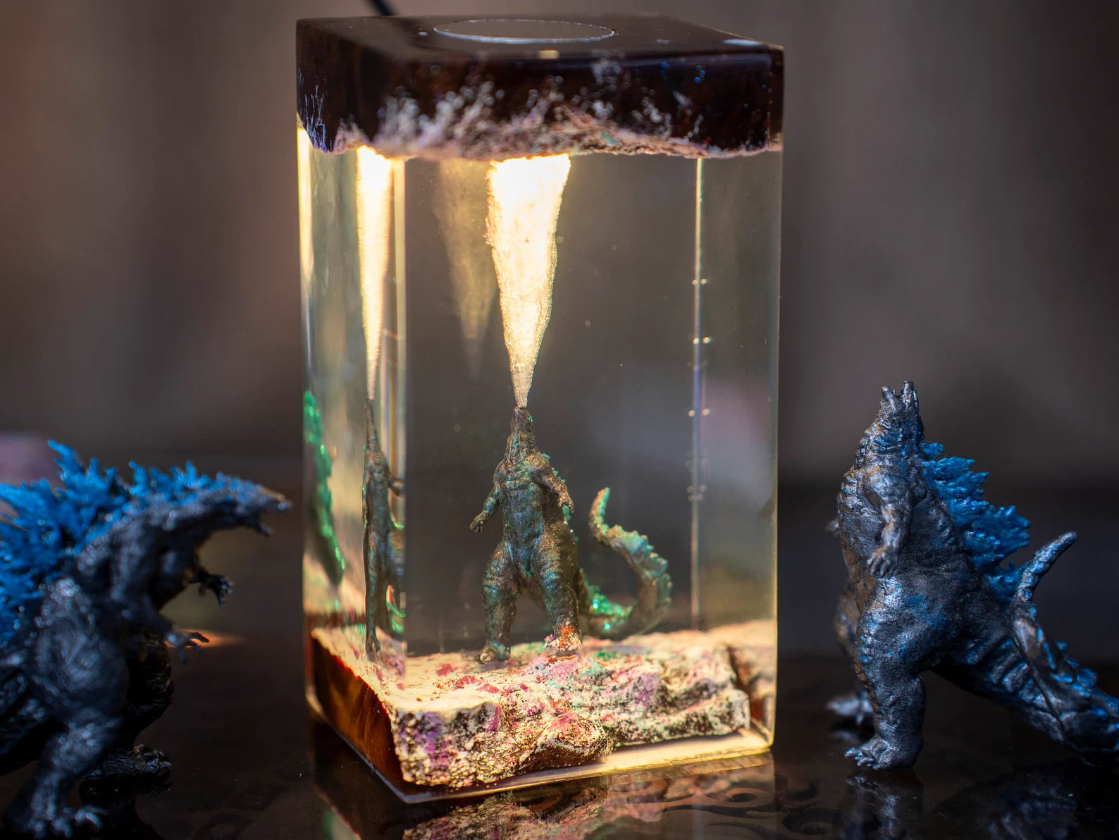 Godzilla King Of The Monsters Epoxy Resin Lamp - ArtFIGU
