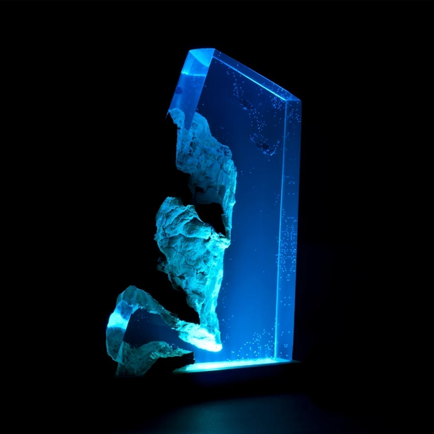 Divers Explore Undersea - High Quality Epoxy Resin Lamp - ArtFIGU