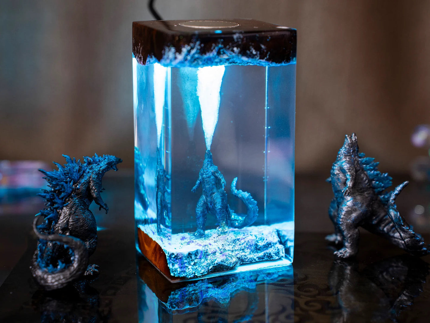 Godzilla King Of The Monsters Epoxy Resin Lamp - ArtFIGU