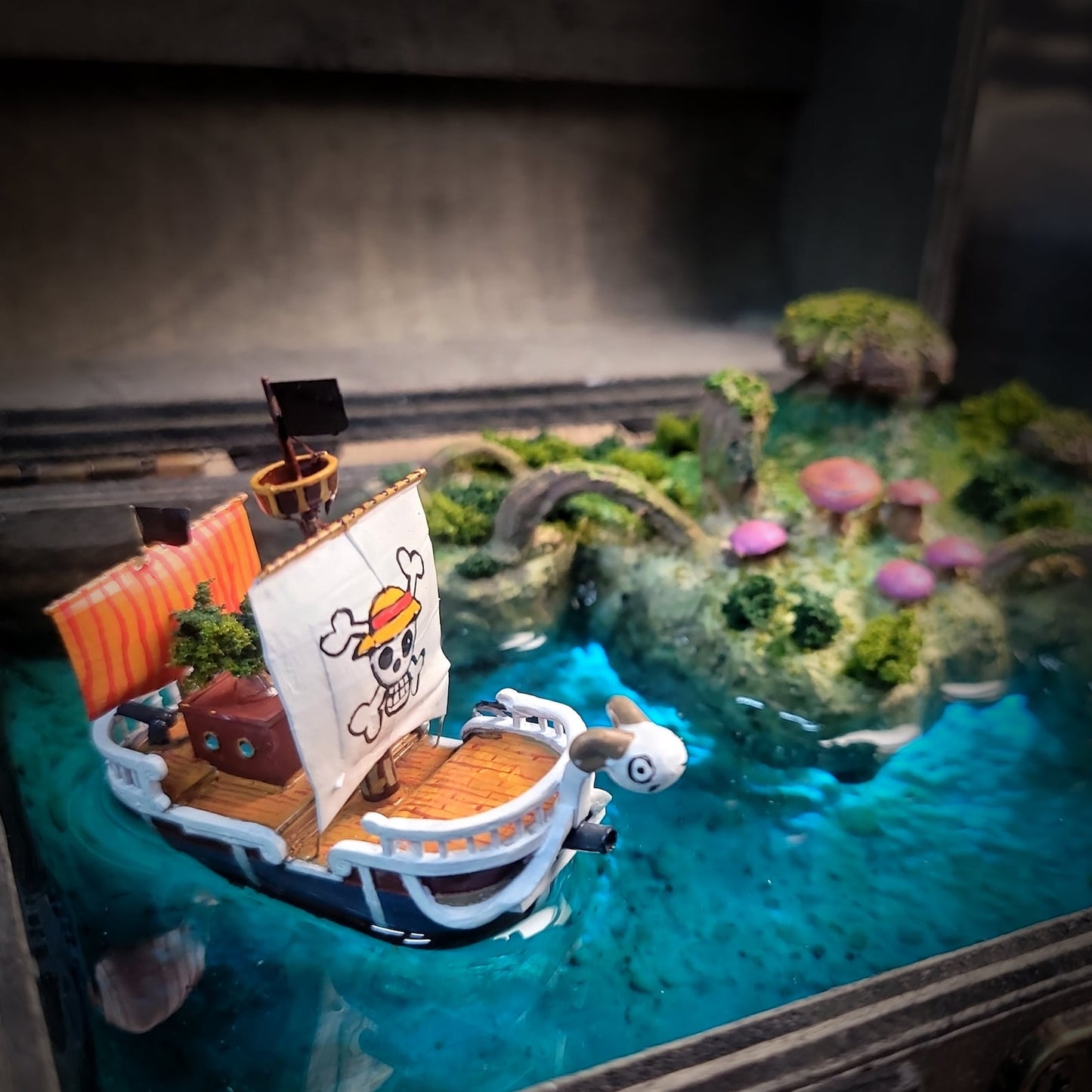 One Piece Sunny Pirates Going Merry Treasure Mistery Box Gift