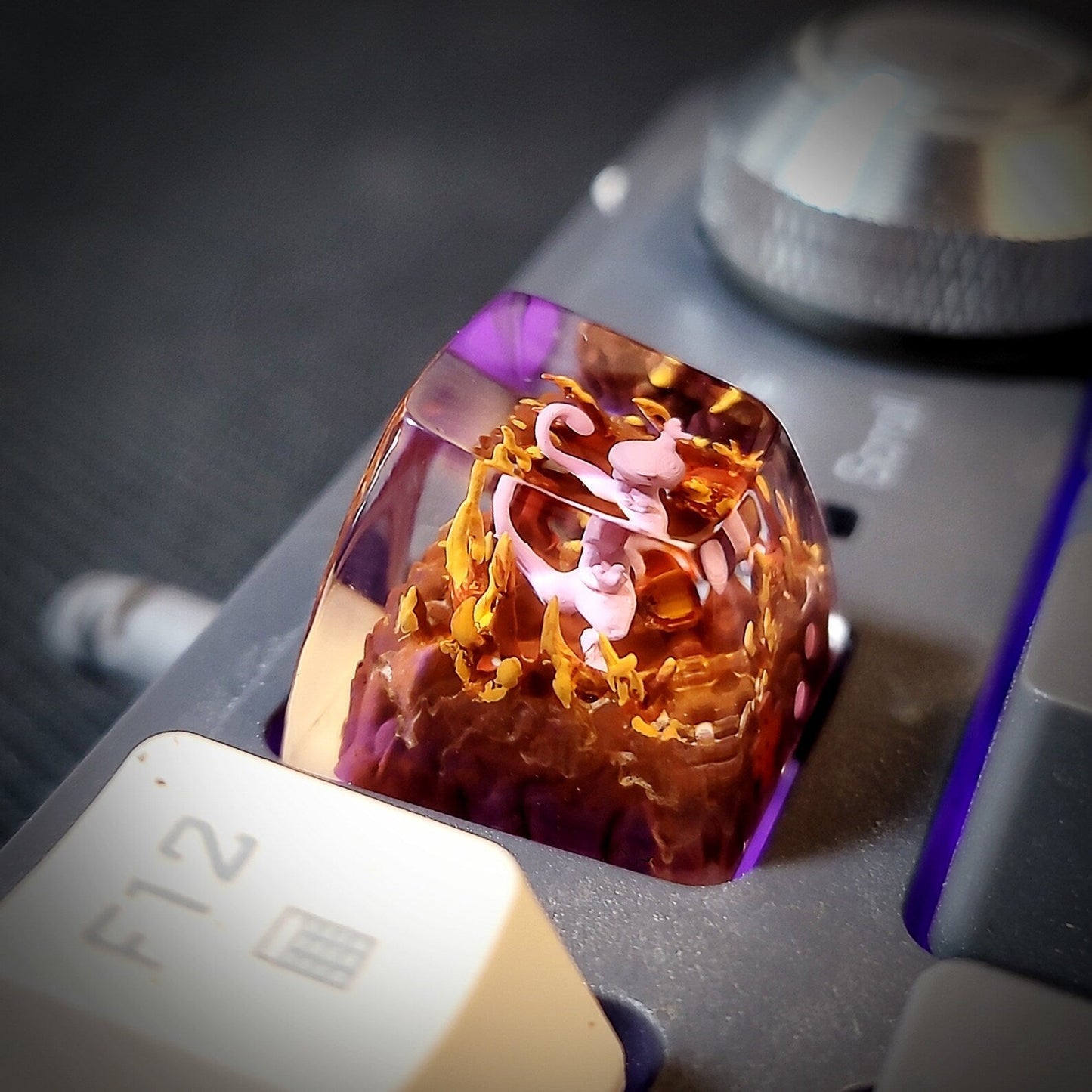 Pokemon Mewtwo Artisan Keycaps