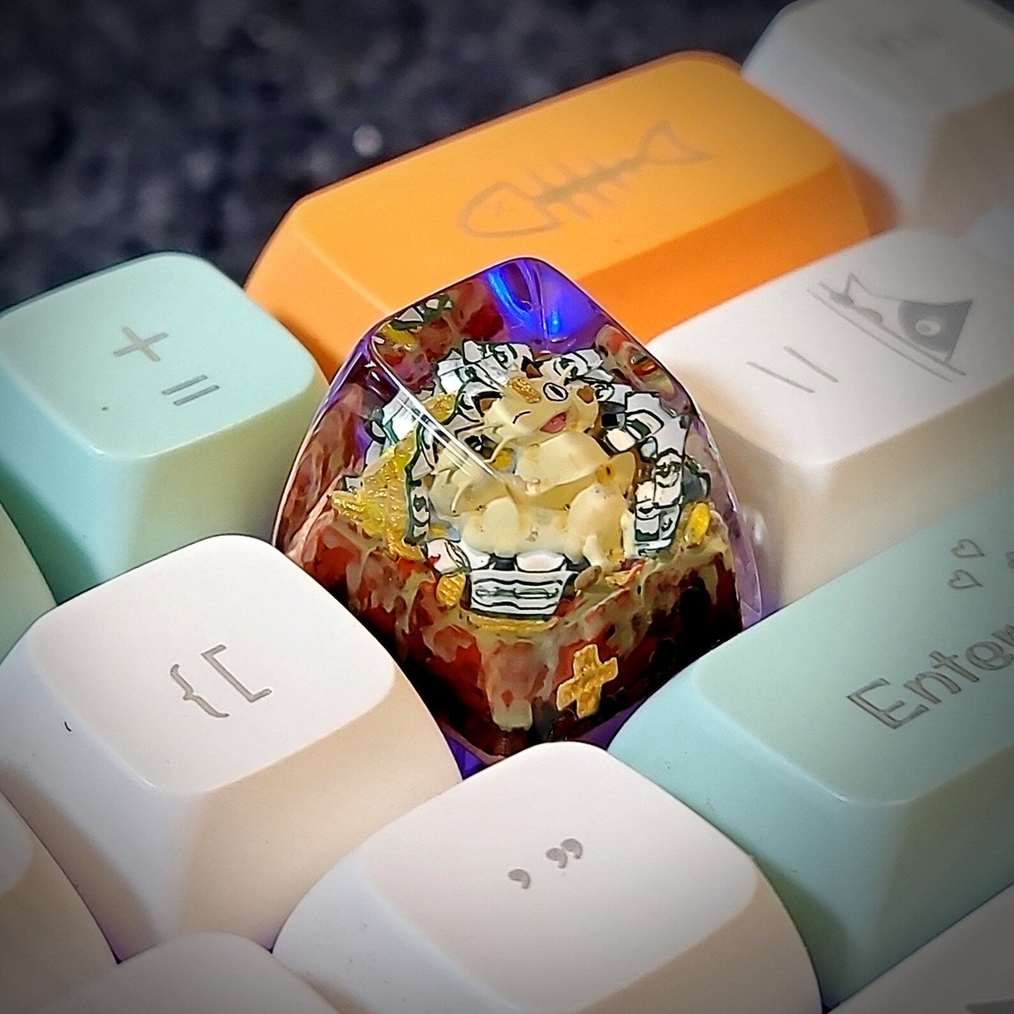 Pokemon Meowth Artisan Keycaps