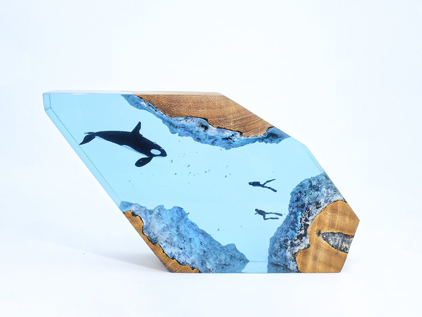 Orca & Divers - High Quality Epoxy Resin Lamp - ArtFIGU
