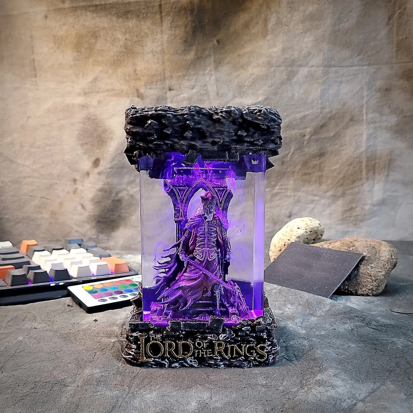 LOTR Lord Of Rings King of the Dead Rioc Diorama Epoxy Resin Lamp - ArtFIGU