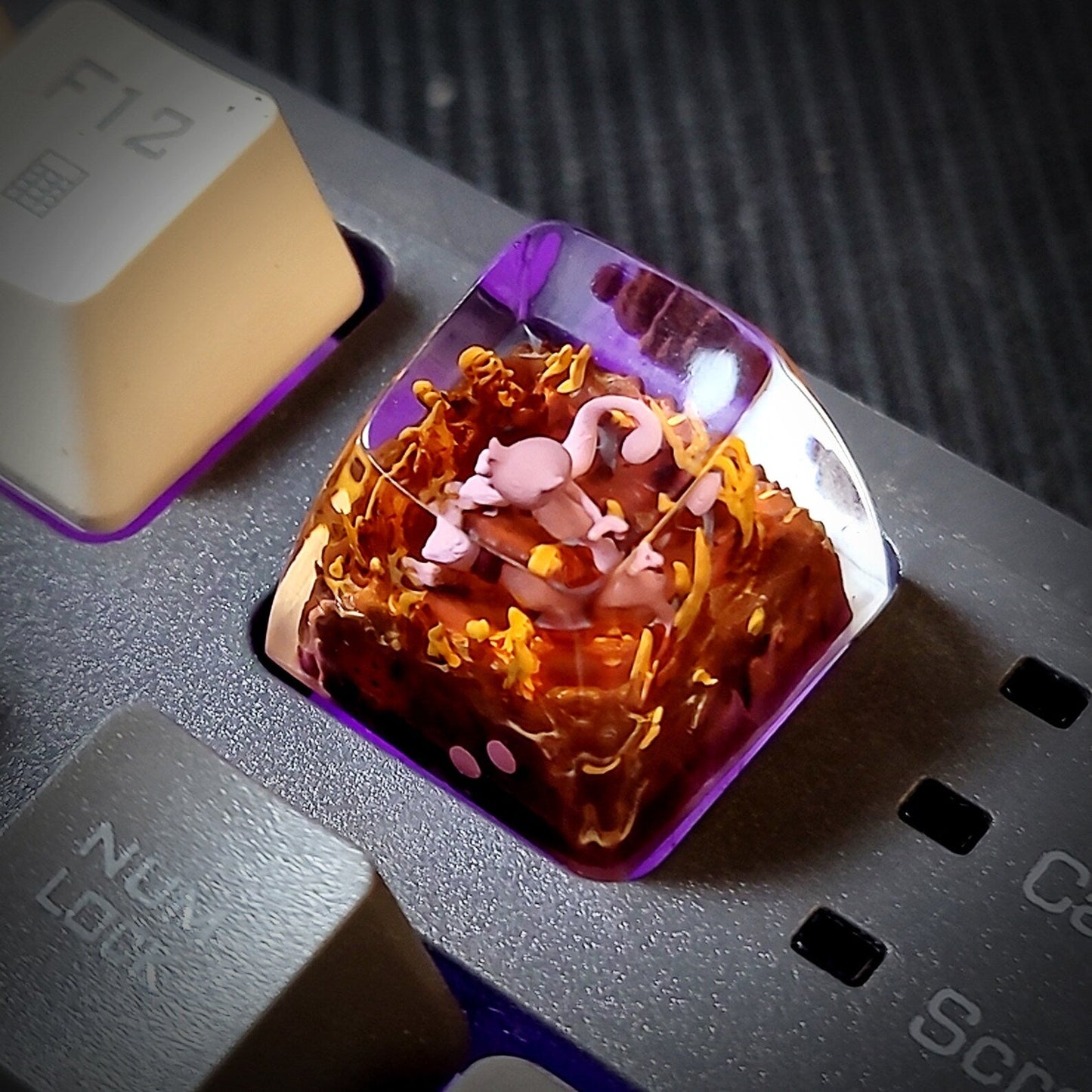 Pokemon Mewtwo Artisan Keycaps