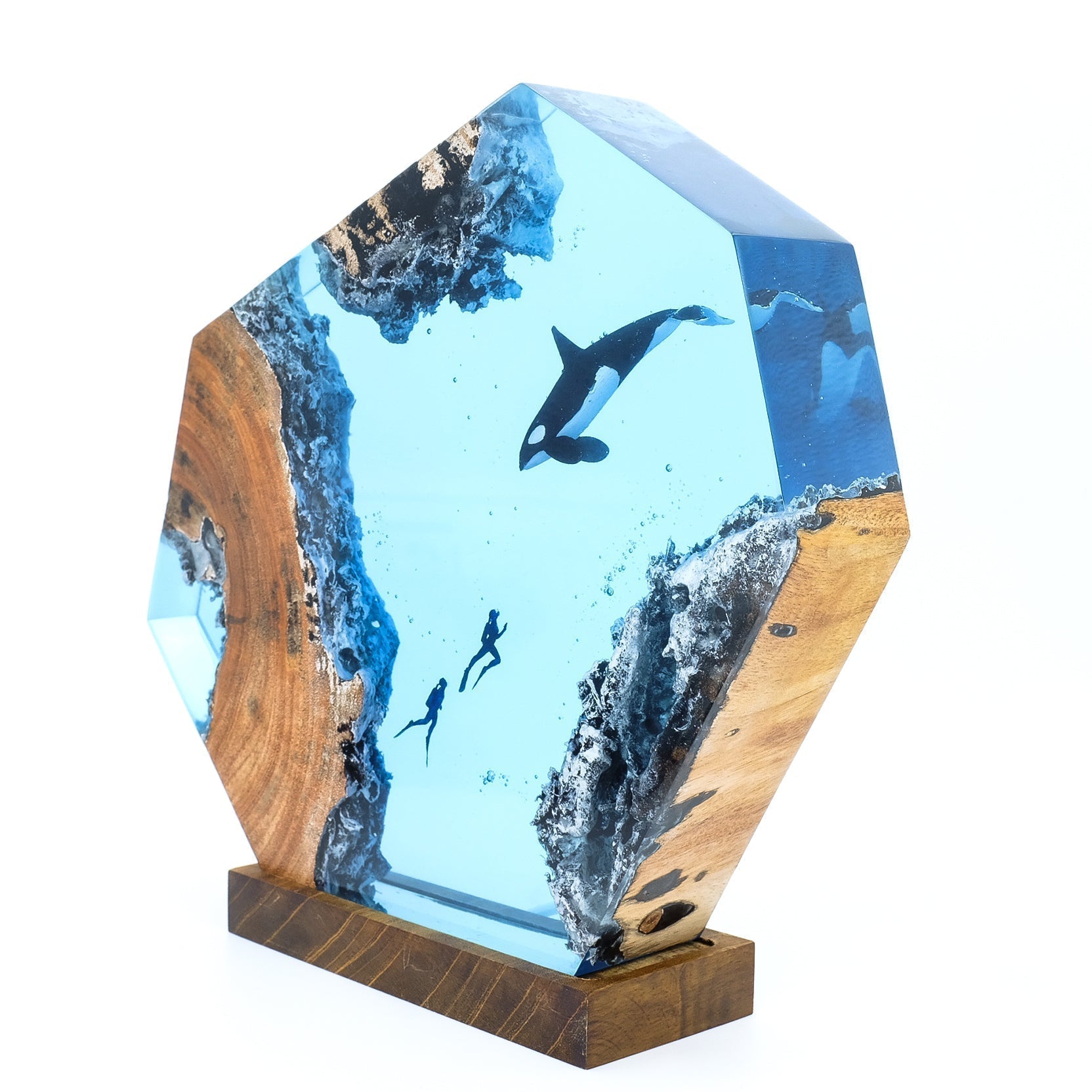 Orca & Divers - High Quality Epoxy Resin Lamp - ArtFIGU