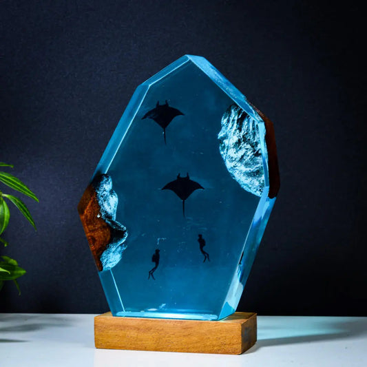 Manta Ray and Diver Undersea Ocean Diorama Epoxy Resin Lamp, Night Light - ArtFIGU