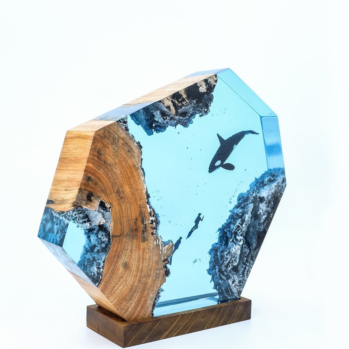 Orca & Divers - High Quality Epoxy Resin Lamp - ArtFIGU