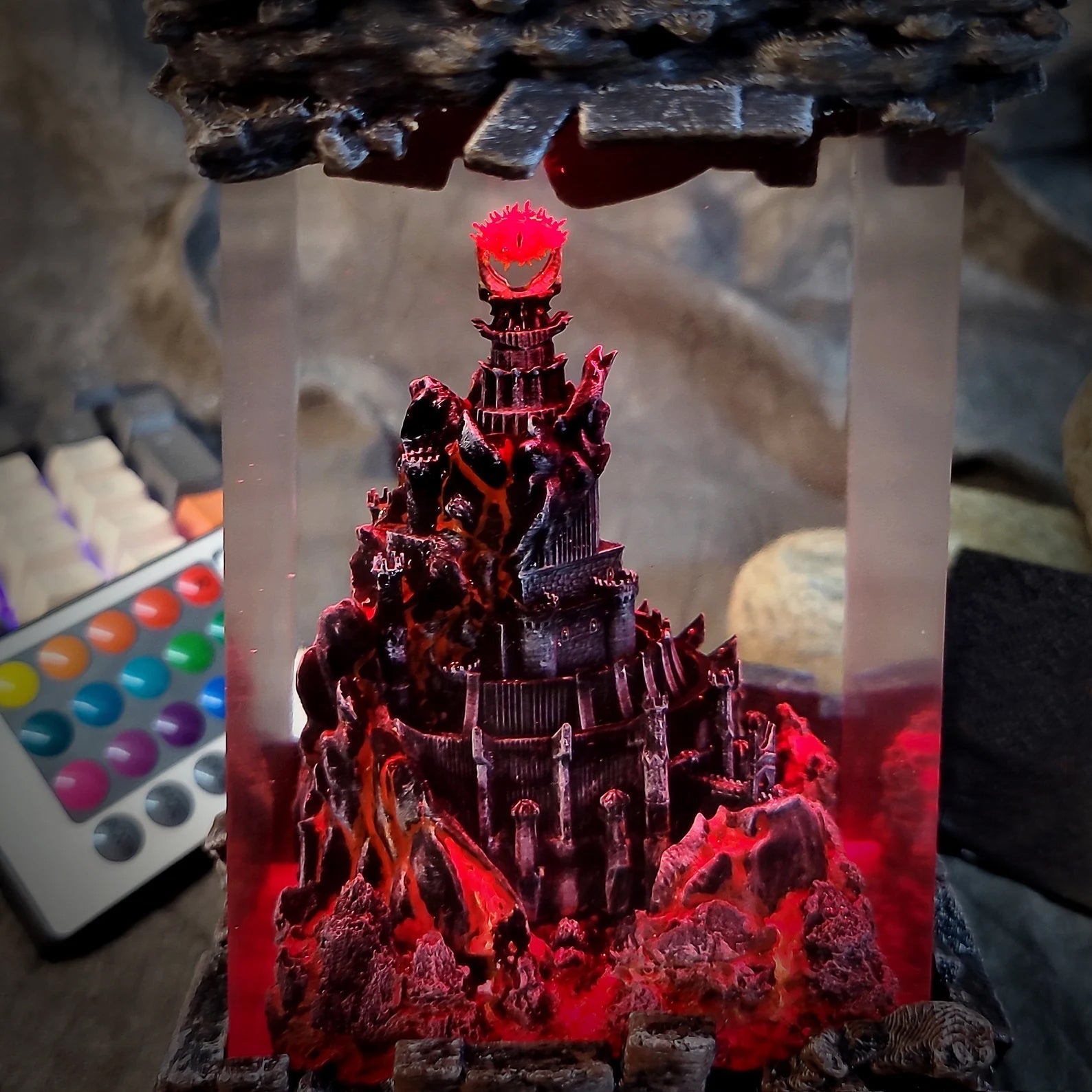 LOTR Lord Of Rings Barad-dûr Dark Tower The Eye Of Sauron Castle Diorama Epoxy Resin Lamp - ArtFIGU