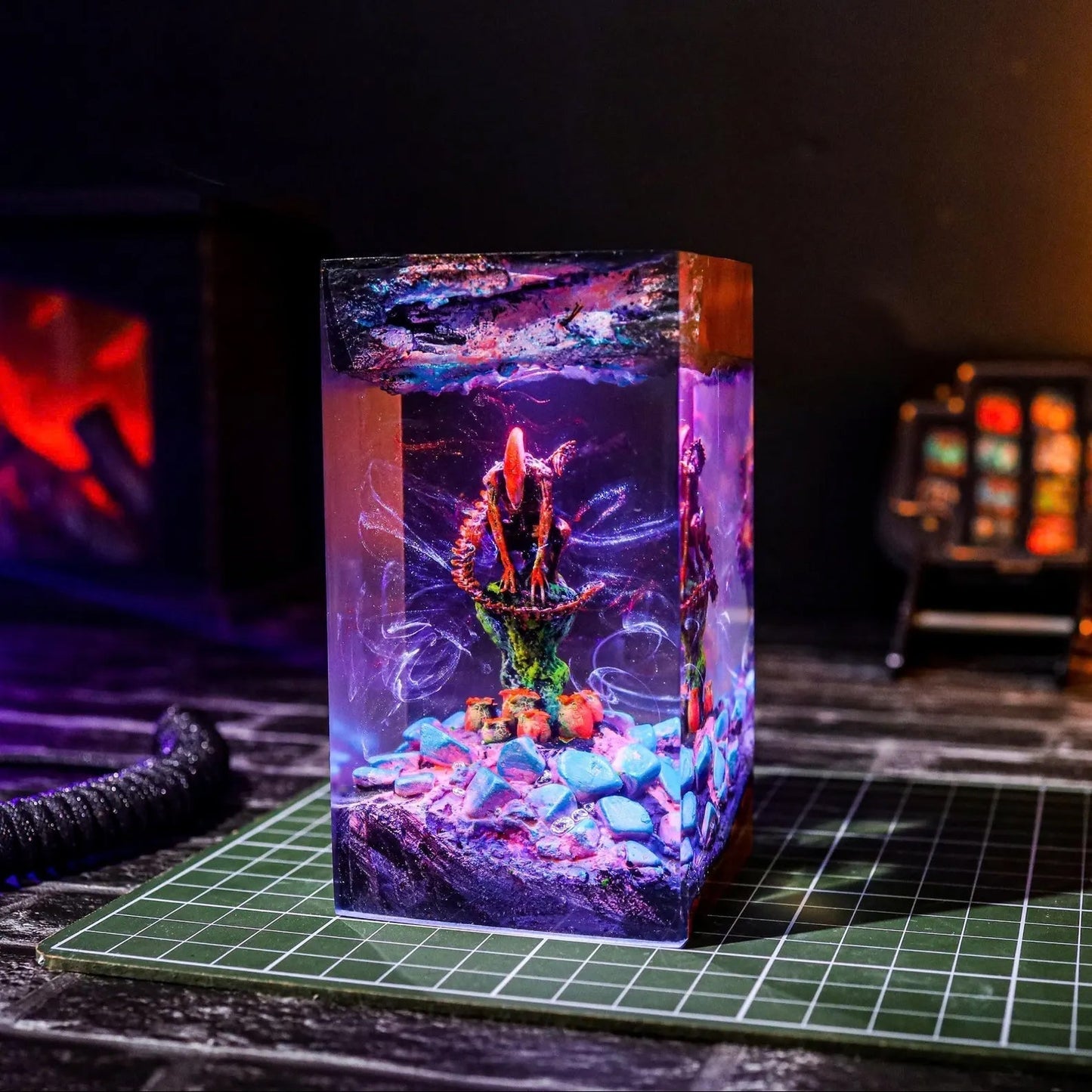 Godzilla King Of The Monsters Epoxy Resin Lamp - ArtFIGU