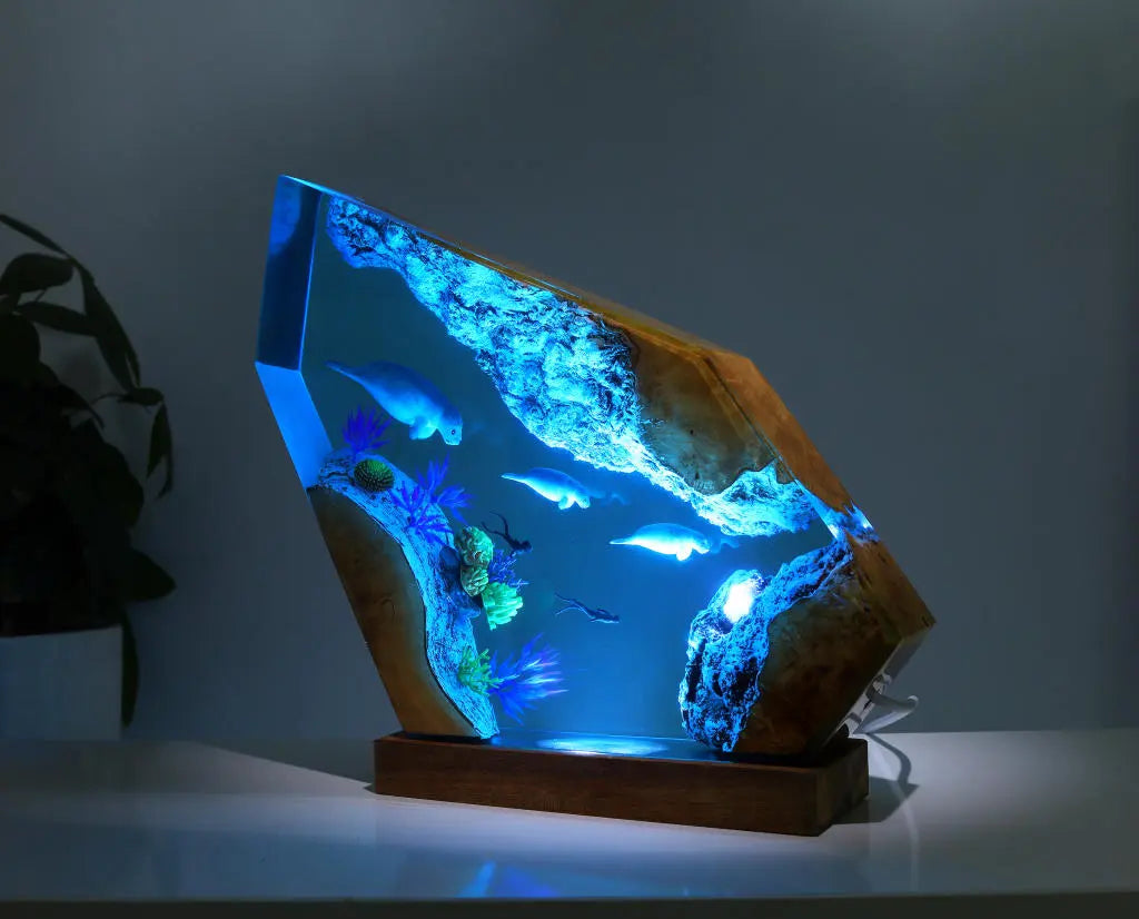 Seals and Divers Undersea Ocean Diorama Epoxy Resin Lamp, Night Light - ArtFIGU