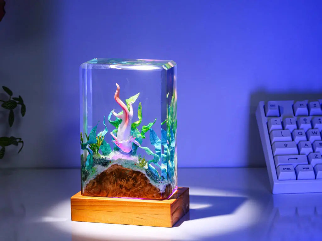 Axolotl Undersea Ocean Theme Diorama Epoxy Resin Lamp, Night Light - ArtFIGU