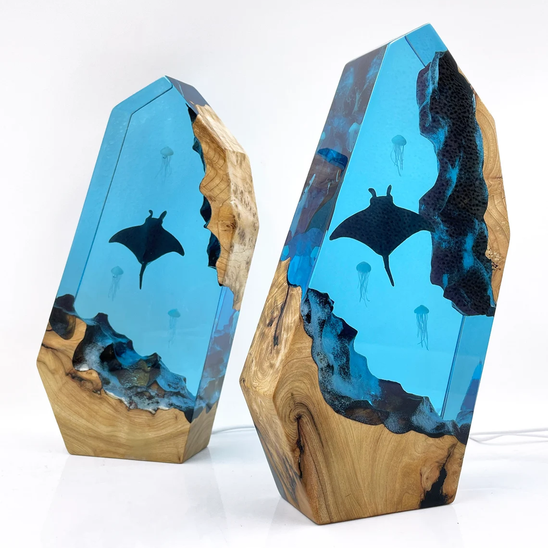 Manta Rays & Jellyfish - High Quality Epoxy Resin Lamp - ArtFIGU