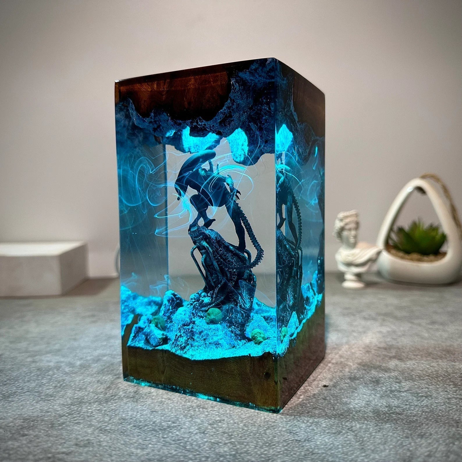 Godzilla Monster Epoxy Resin Lamp - ArtFIGU