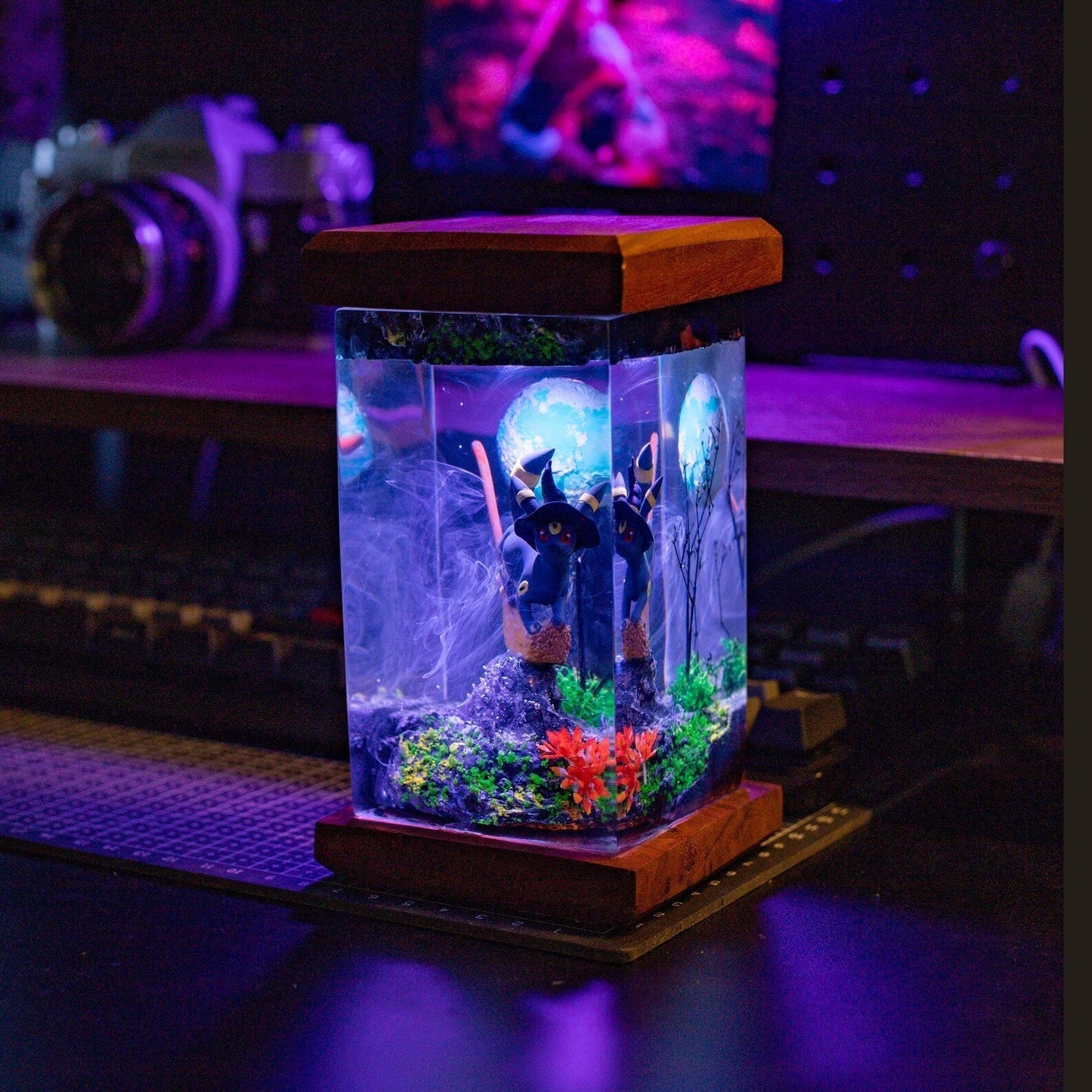 Pokemon Umbreon Halloween Epoxy Resin Lamp - ArtFIGU