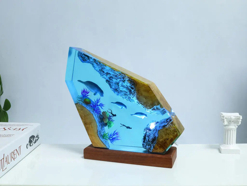 Seals and Divers Undersea Ocean Diorama Epoxy Resin Lamp, Night Light - ArtFIGU