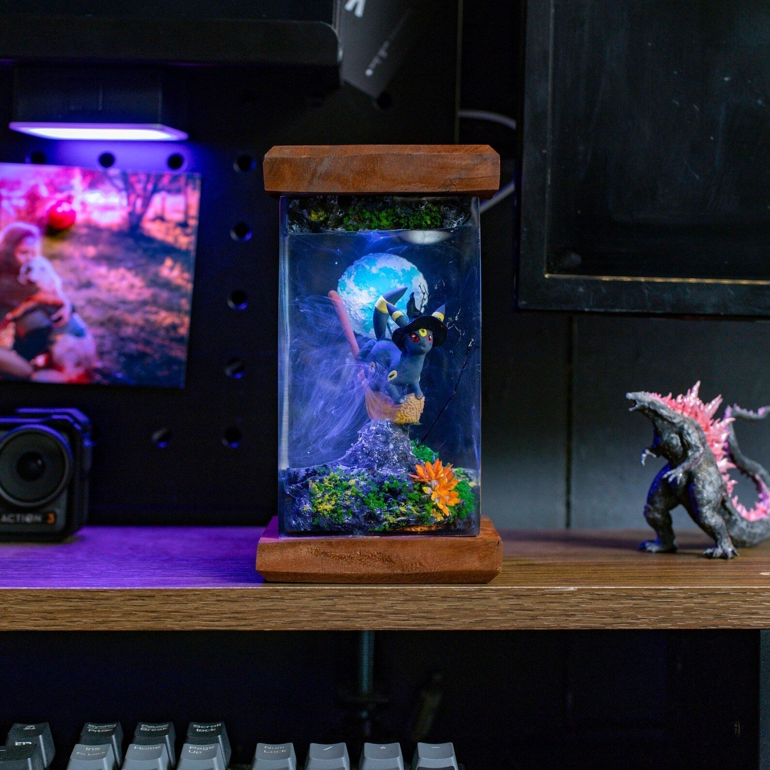 Pokemon Umbreon Halloween Epoxy Resin Lamp - ArtFIGU