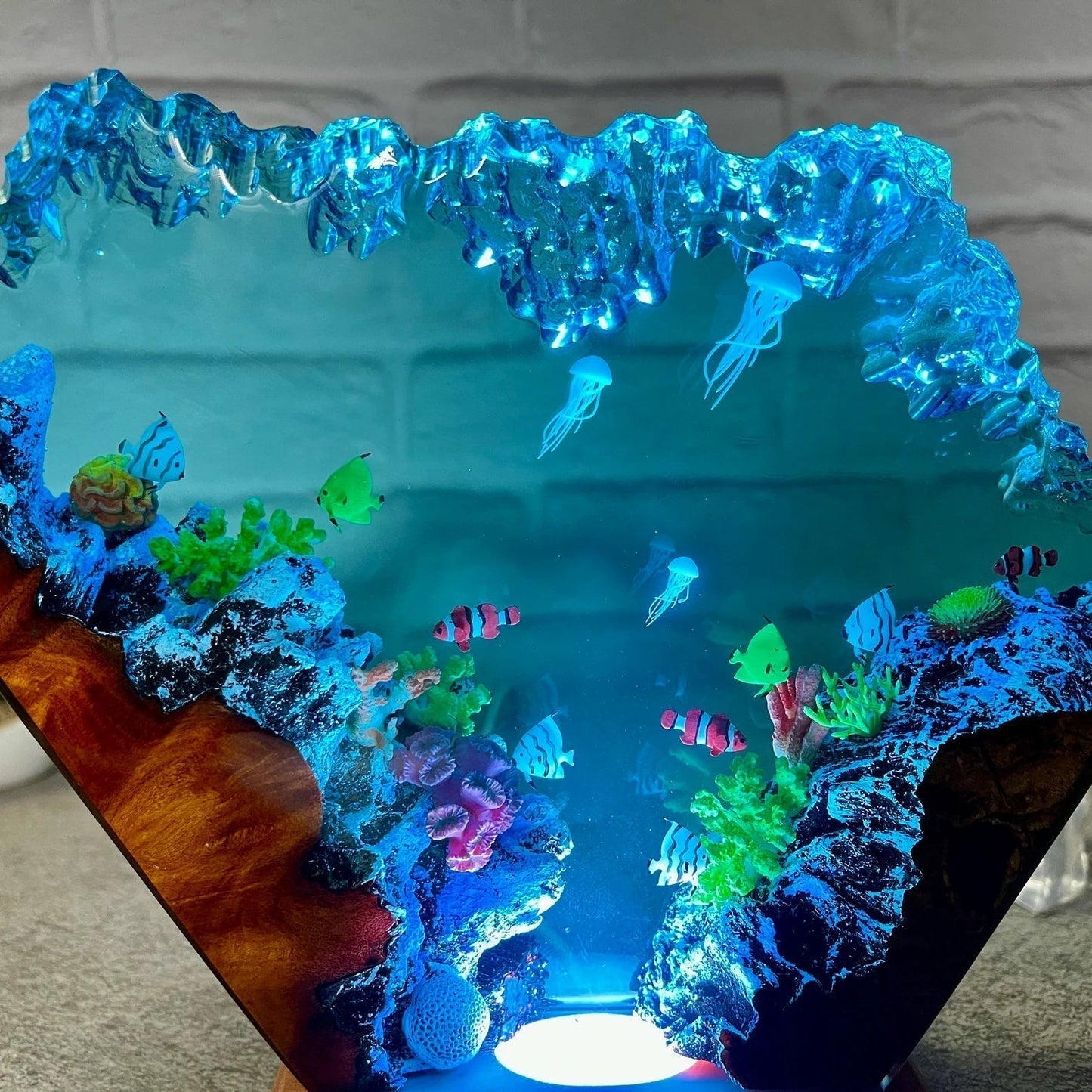 Coral Jellyfishs Undersea Ocean Diorama Epoxy Resin Lamp, Night Light - ArtFIGU