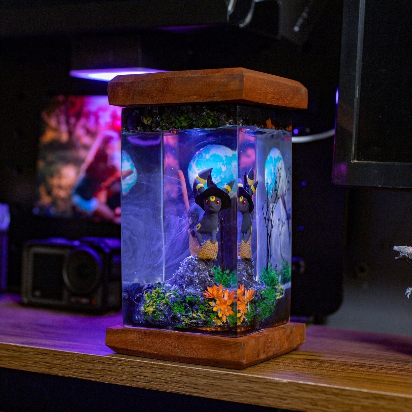 Pokemon Umbreon Halloween Epoxy Resin Lamp - ArtFIGU