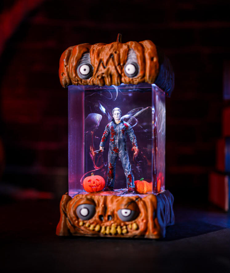 Jason Voorhees Friday the 13th Halloween Pumpkin Lamp