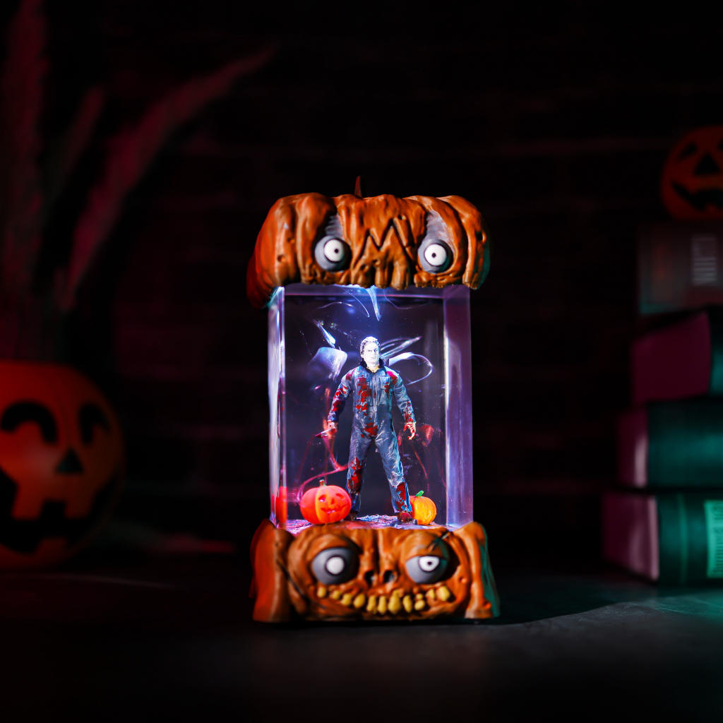 Jason Voorhees Friday the 13th Halloween Pumpkin Lamp