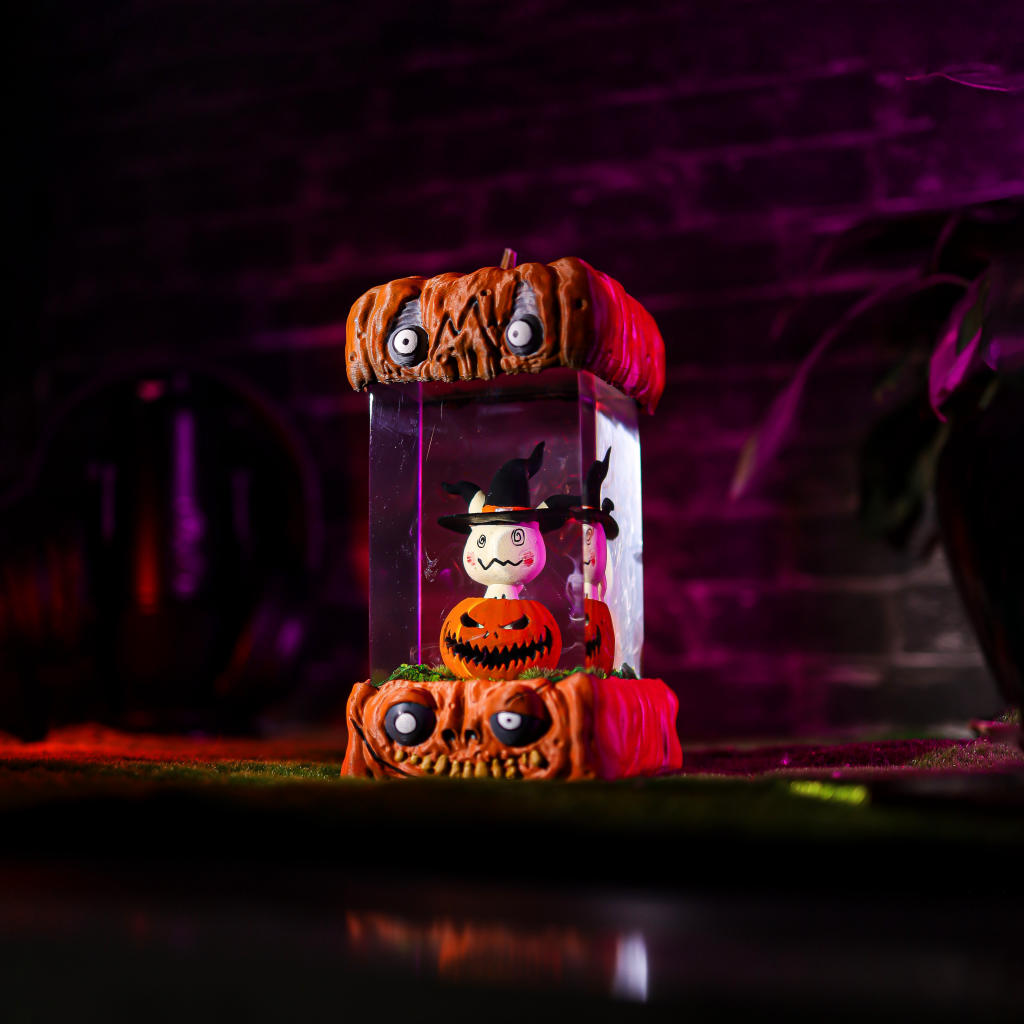 Mimikyu Pokémon Halloween Lamp