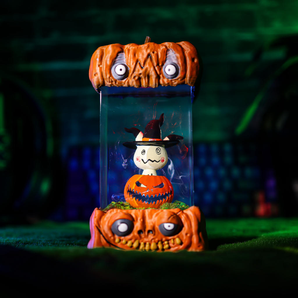 Mimikyu Pokémon Halloween Lamp